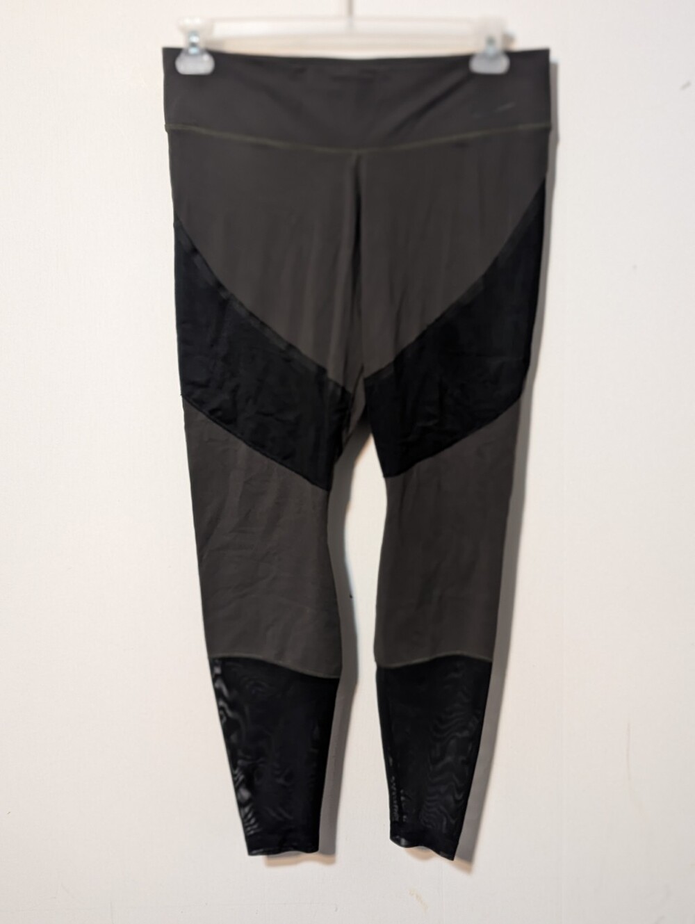 Women's Nike Two-Tone Olive Green & Black Performance Leggings Dri-Fit Size XL